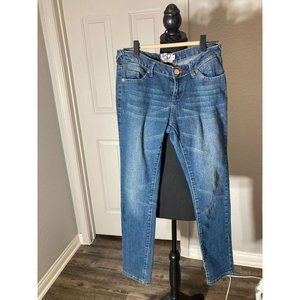 Akdmks Akademiks-Denim pants-Juniors-SIZE 3-Lenth: 38" -Great Condition